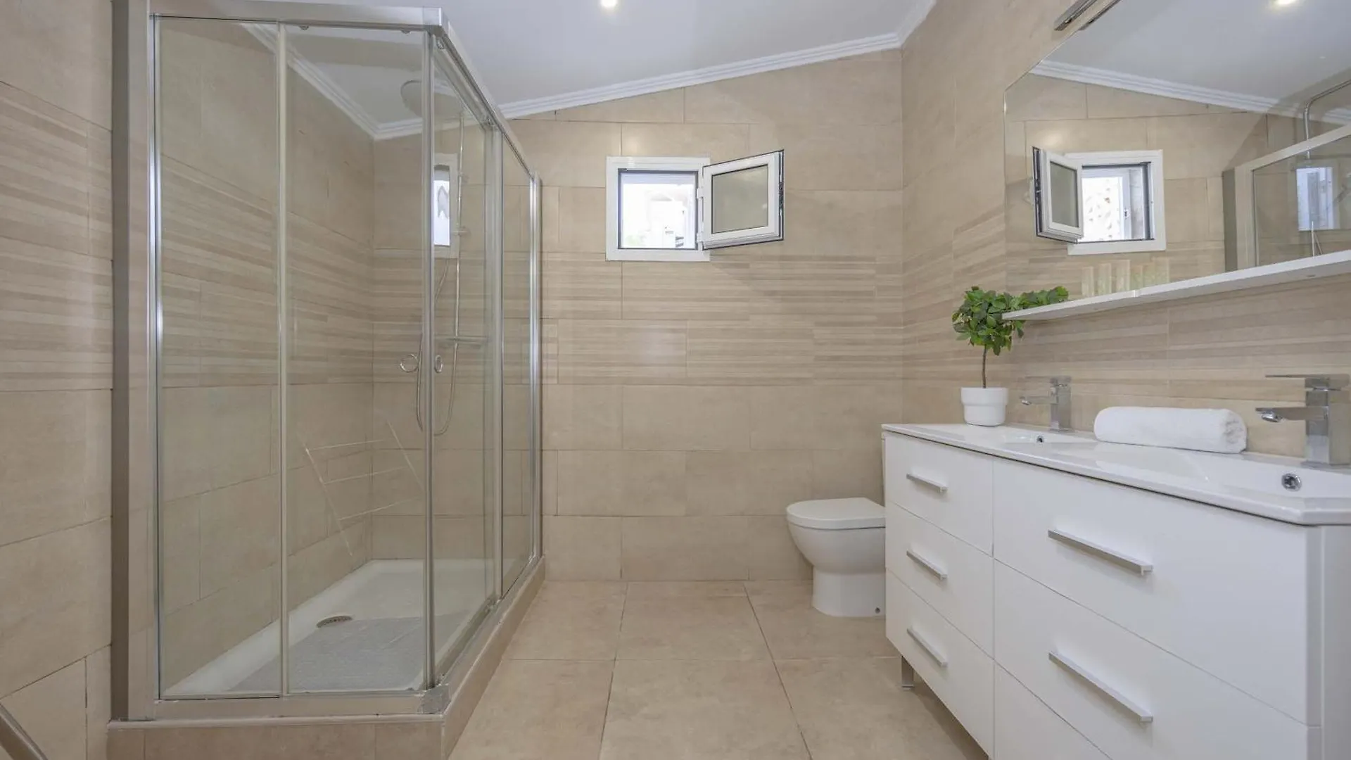 Apartamento Miramar Alcudia  Apartment Alcudia (Mallorca)